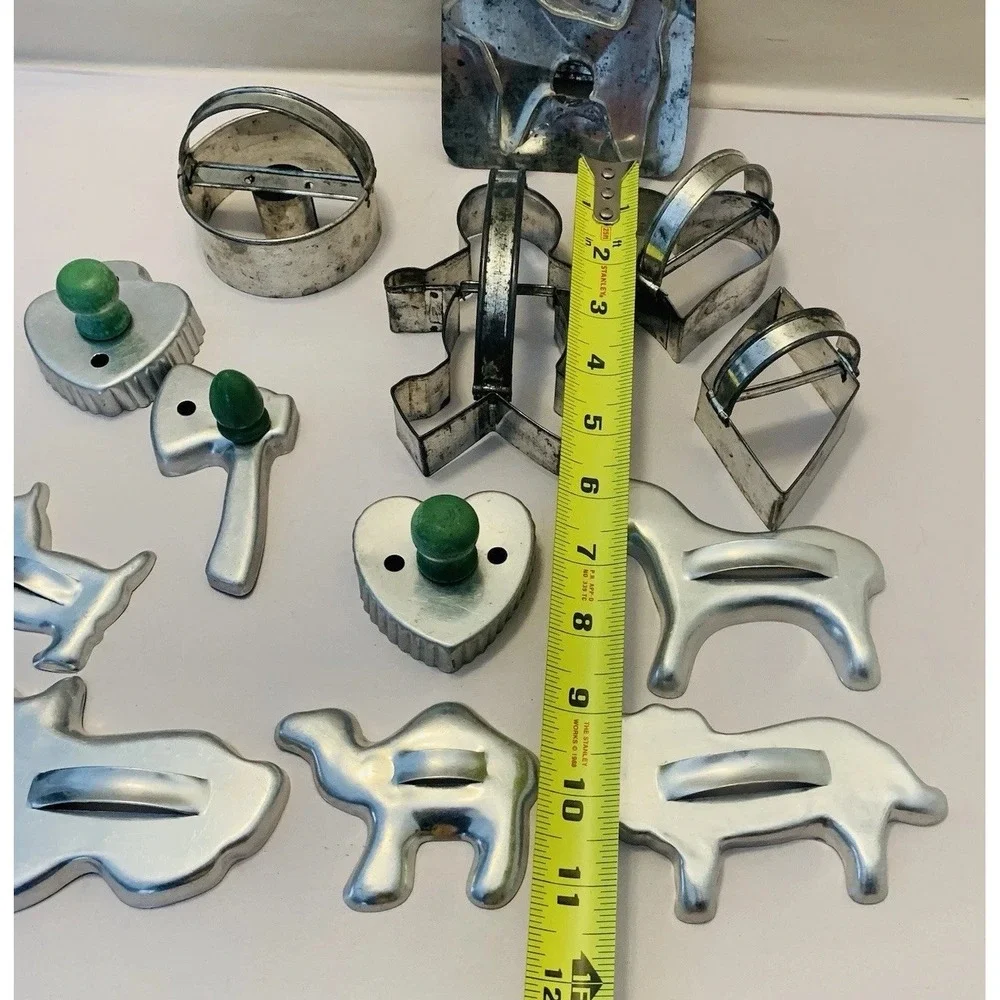VTG Cookie Cutters LOT Green Handle Country Folk Horse Dog Biscuit Christmas
